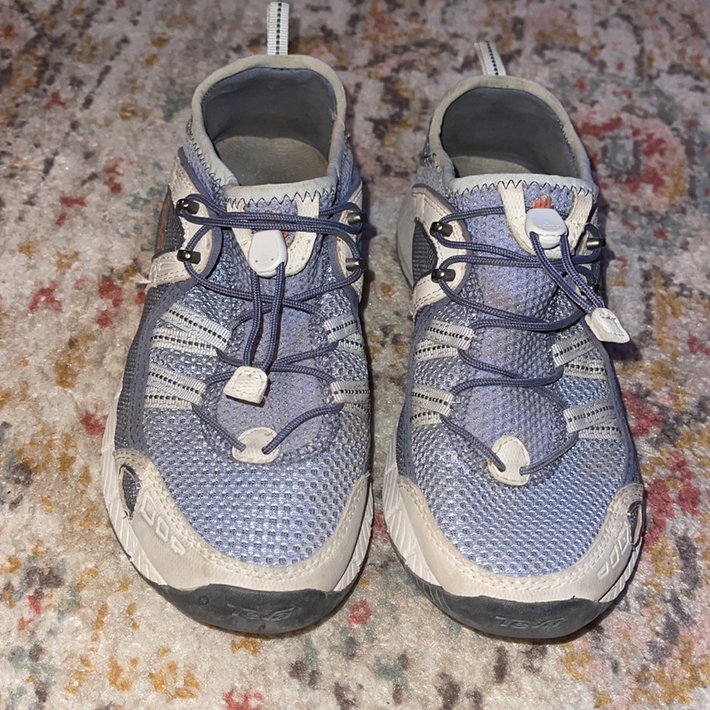 TeVa ultra light weight water shoes 💦 👟 perfect for outdoor adventures 🧗‍♀️